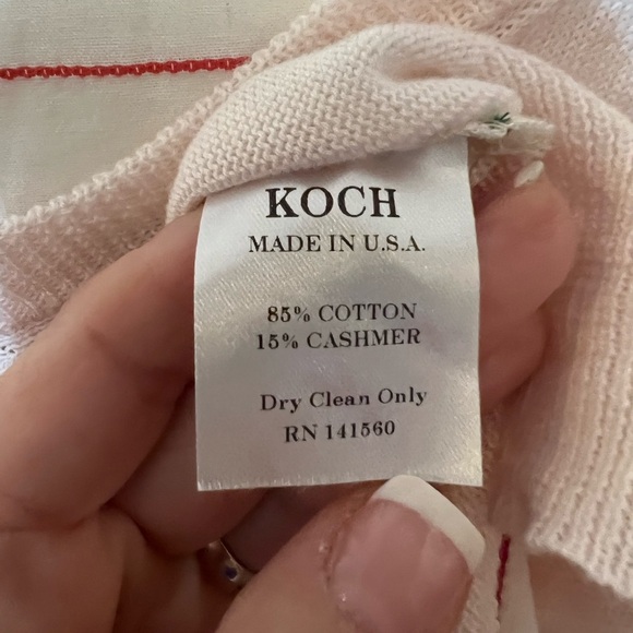 Koch Long Sleeve Lightweight Top With Bright Rainbow Striped on the back Size M - Picture 3 of 4